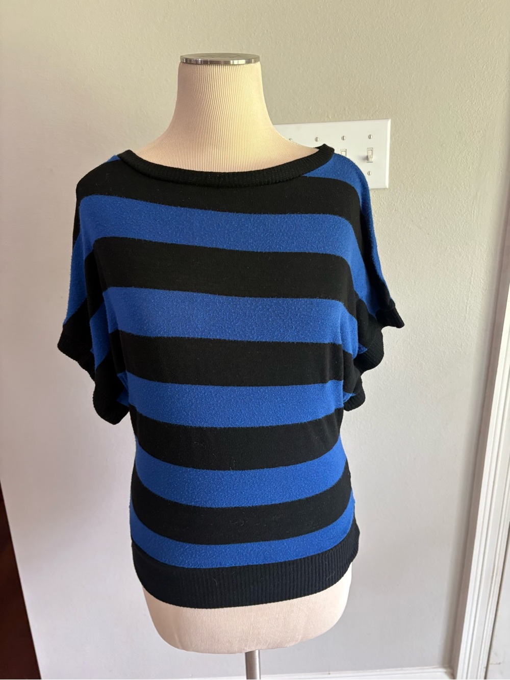 About a girl… blue and black striped short sleeve sweater in extra small GUC